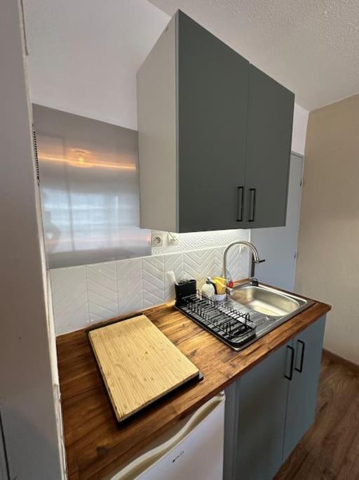 Appart Cosy, Balcon, Parking Cherbourg-en-Cotentin Exterior foto